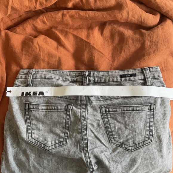 Lux cigarette low rise jeans with bottom zips - Picture 5 of 5